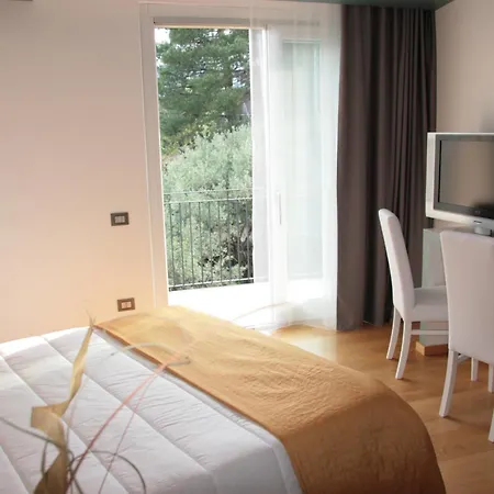 Mareneve 4* Лингуаглосса