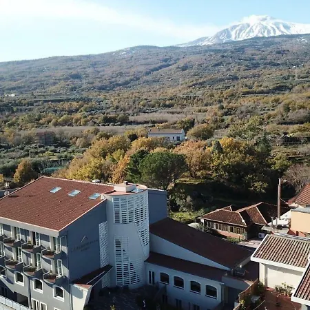 Resort Mareneve Linguaglossa